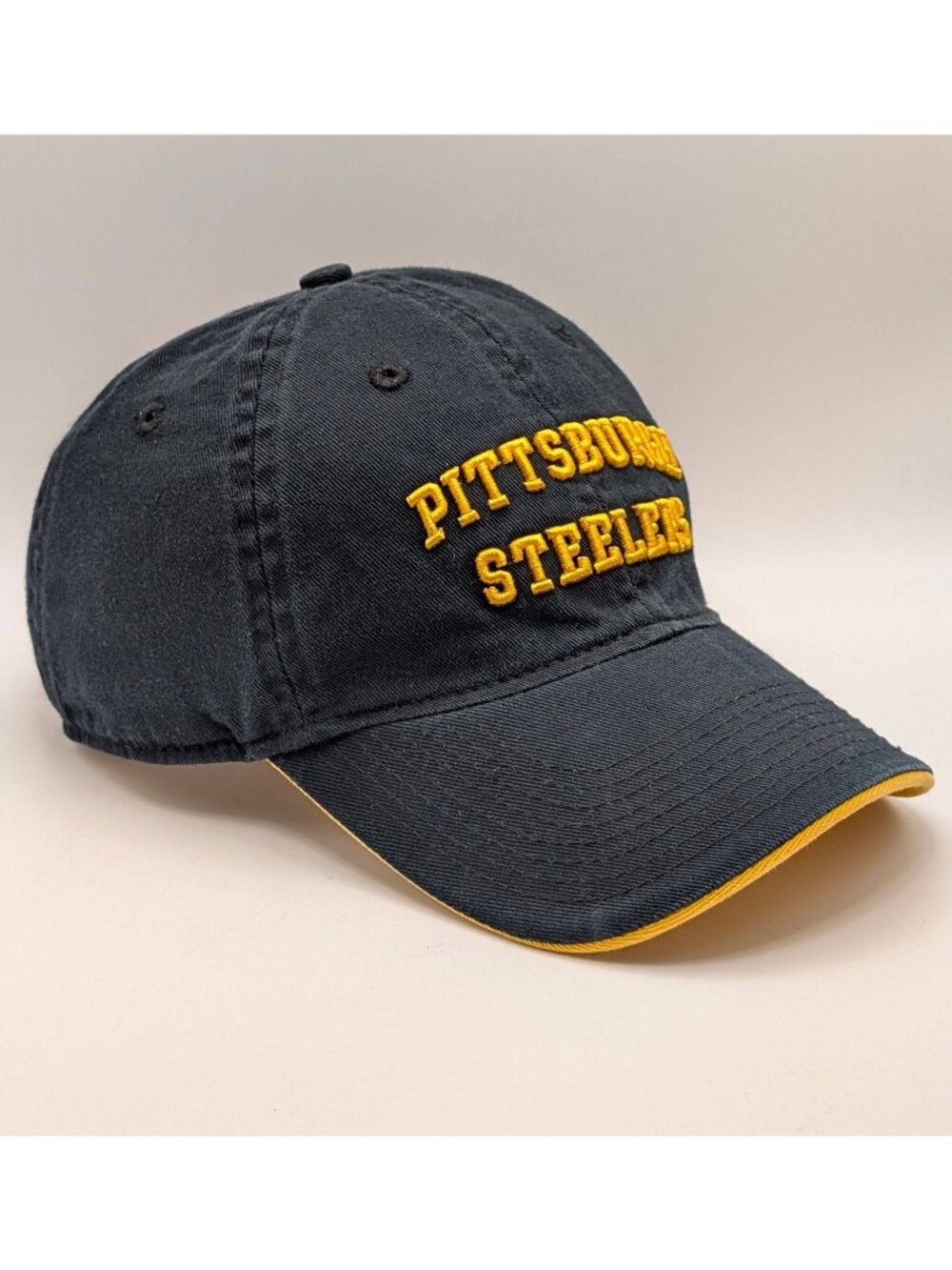 Pittsburgh Steelers Hat Cap Strap Back Black Yellow NFL Reebok Vintage Retro